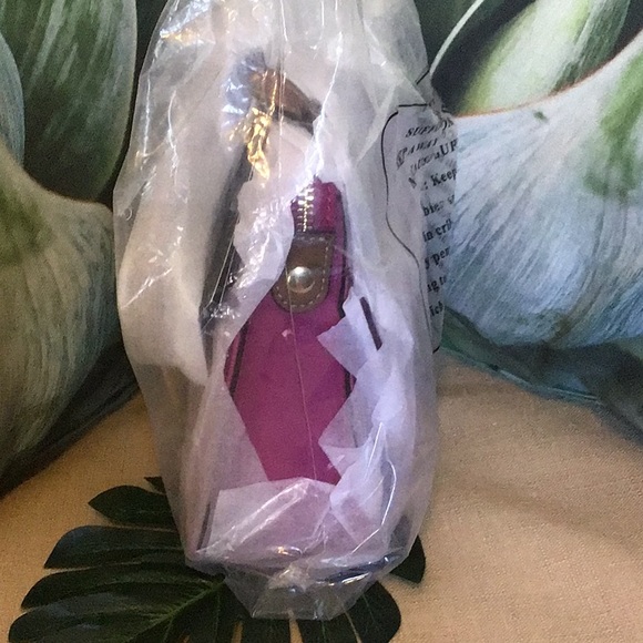 NWT Tignanello Carson XBody in Sangria Cogniac - Picture 5 of 5